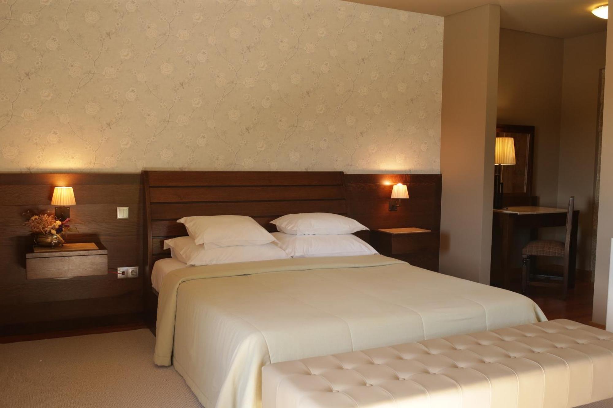 Casa Lata - Agroturismo E Enoturismo อามาเรส ภายนอก รูปภาพ