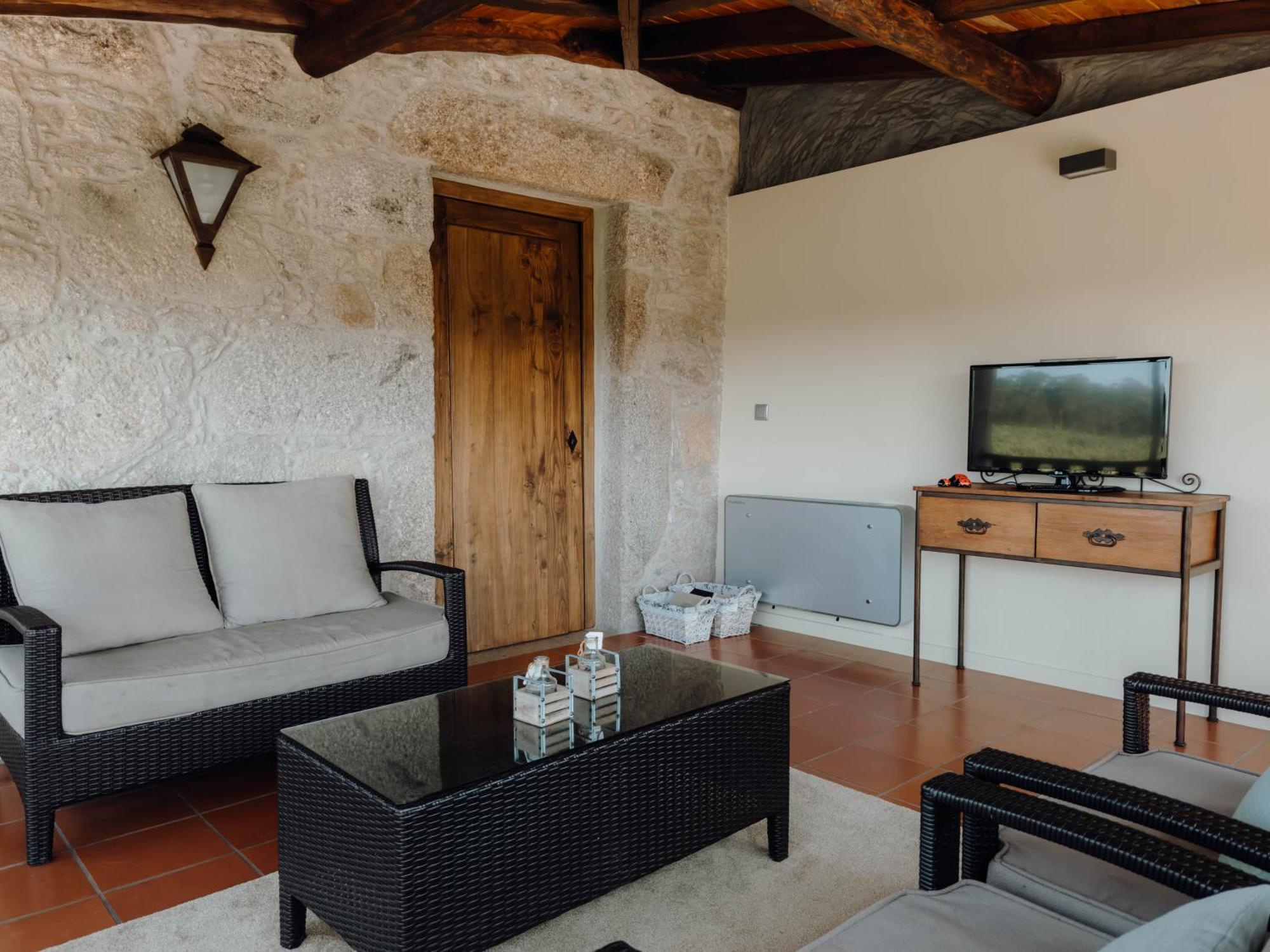 Casa Lata - Agroturismo E Enoturismo อามาเรส ภายนอก รูปภาพ